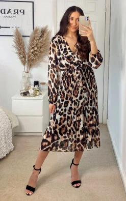 Ruby Pleated Leopard Print Maxi Dress In Leopard -Fashionish Shop ikrush ruby pleated leopard print maxi dress 1633534942528133 03